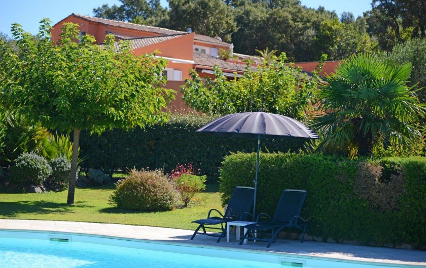 Location de vacances - Appartement à Sainte-Lucie de Porto-Vecchio - PISCINE VUE RESIDENCE