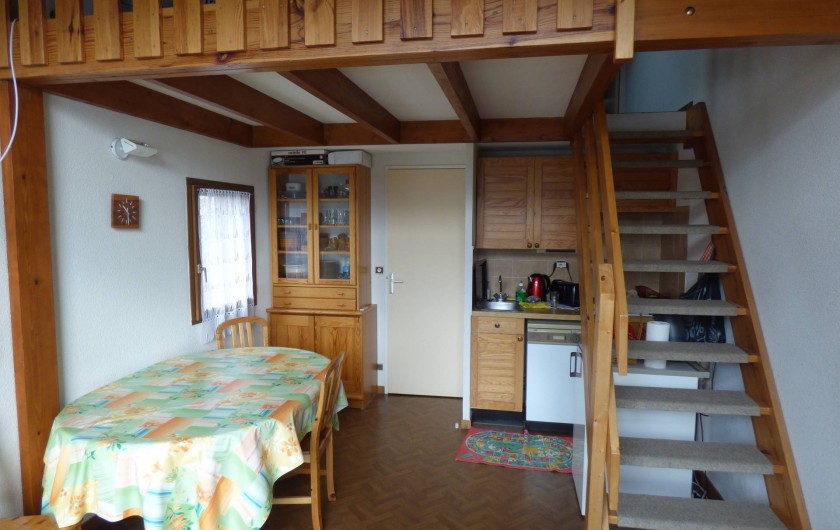Location de vacances - Appartement à Vallouise - coin cuisine et pièce a vivre