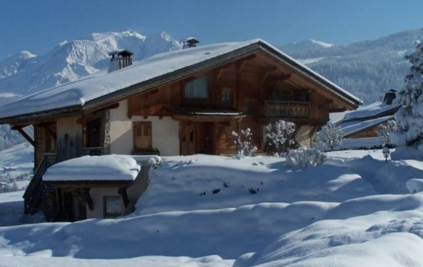Location de vacances - Appartement à Combloux - Situé côté Est, dans un chalet,face au Mont-Blanc.