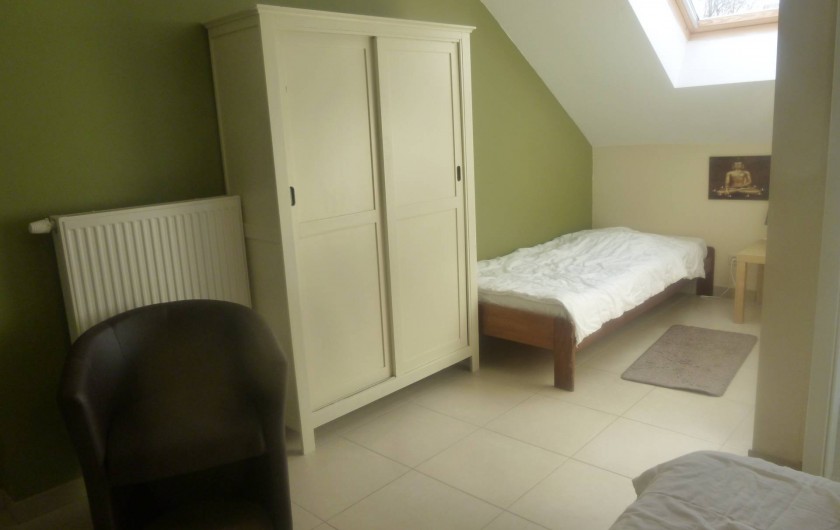 Location de vacances - Gîte à Stavelot - chambre pour 3 personnes avec salle de bain