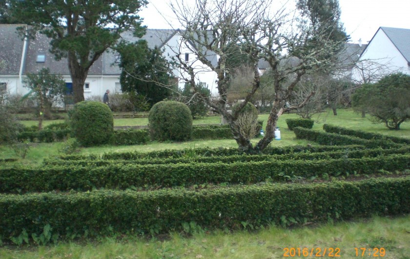 Location de vacances - Villa à Carnac - Jardin à l'ancienne avec petits buis