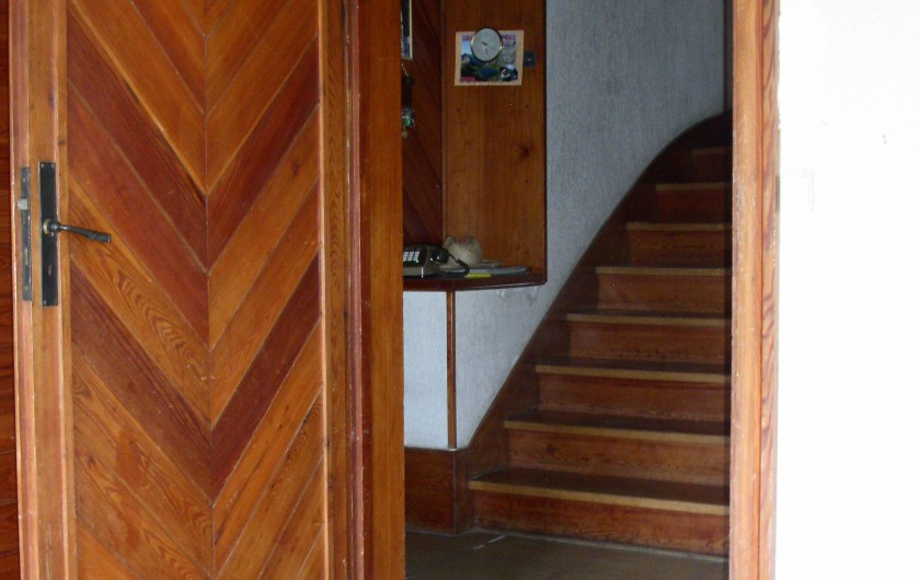 Location de vacances - Chalet à Saint-Bonnet-en-Champsaur - Porte escalier 1 er étage