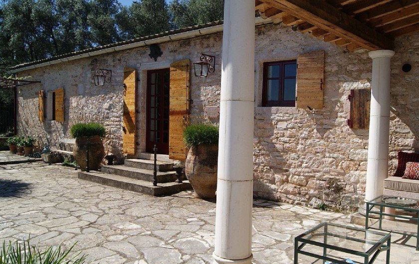 Location de vacances - Villa à Kassiopi - Villa Alexia. La Villa.