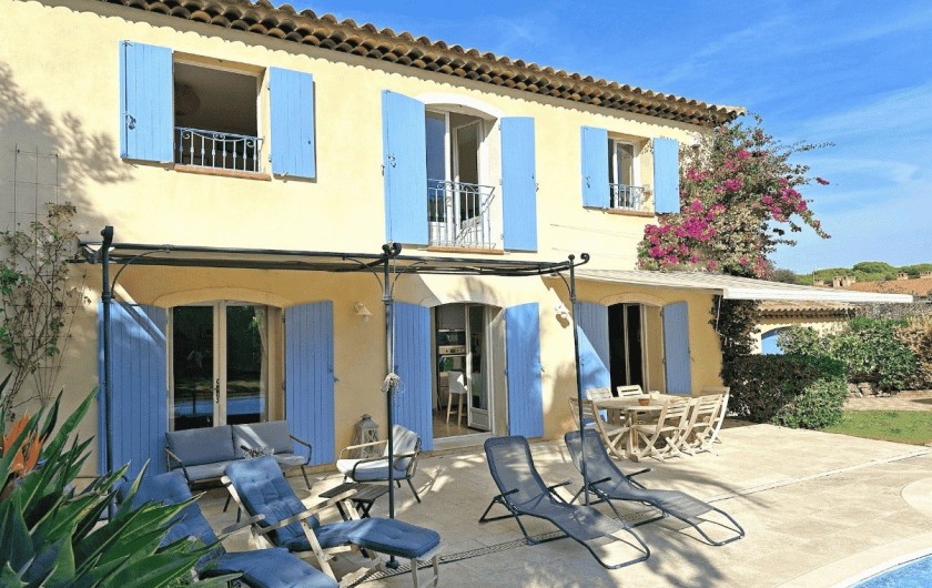 Location de vacances - Villa à Sanary-sur-Mer - Grand séjour salon salle à manger