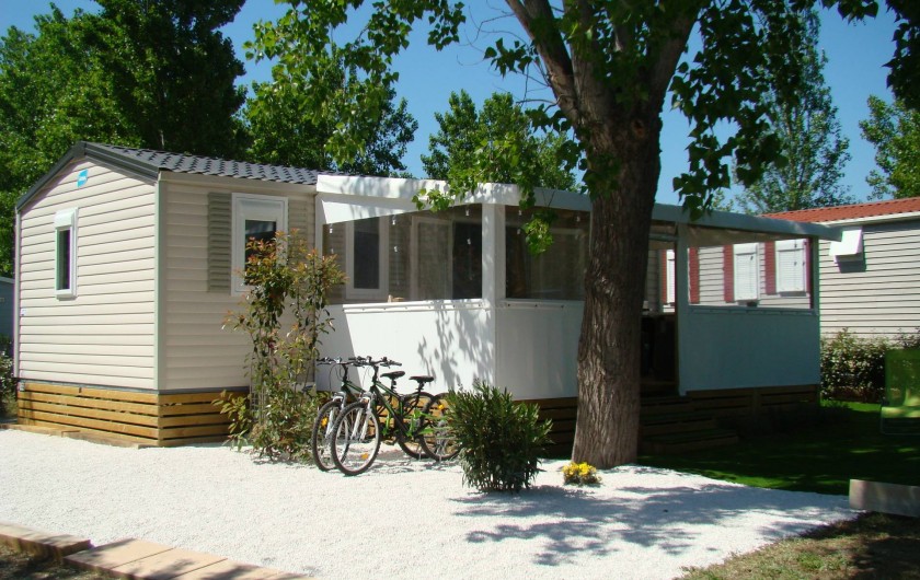 Location de vacances - Bungalow - Mobilhome à Saint-Aygulf - Mobile home haut de gamme avec terrasse abritée