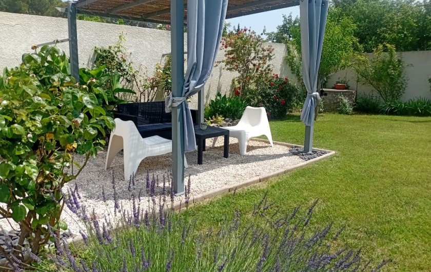 Location de vacances - Gîte à L'Isle-sur-la-Sorgue - Salon de détente