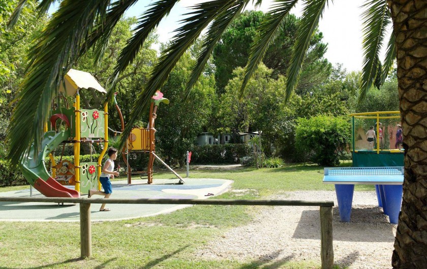 Location de vacances - Bungalow - Mobilhome à Palau-del-Vidre - Aire de jeux