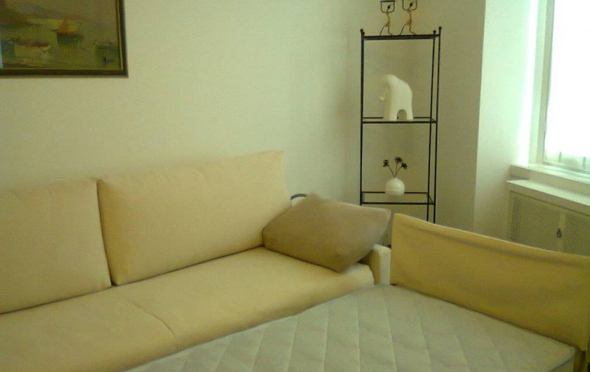 Location de vacances - Appartement à Bergame - divan 3 places avec 2 lits single avec matelas orthopédiques.