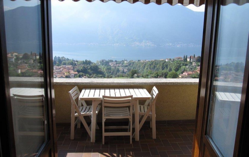 Location de vacances - Maison - Villa à Lenno - Terrasse et vue sur le lac