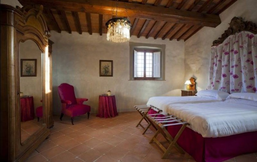 Location de vacances - Villa à San Donato In Collina - Chambre double avec salle de bain - adaptée pour personnes handicapées