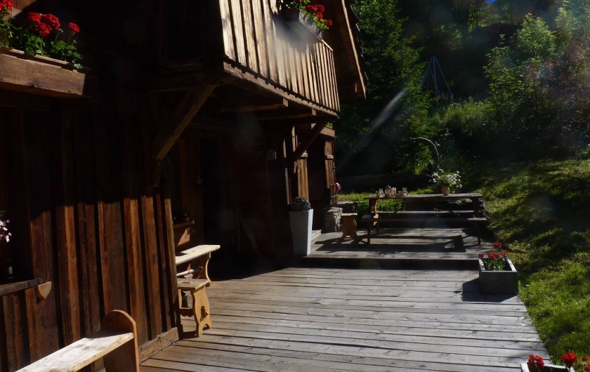 Location de vacances - Chalet à Saint-Gervais-les-Bains - terrasse l été