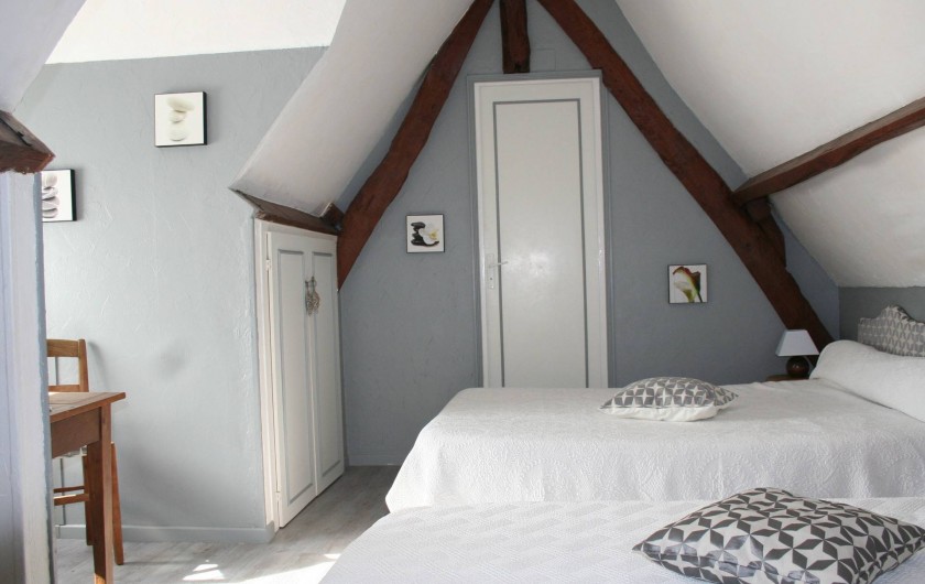 Location de vacances - Chambre d'hôtes à Ochancourt - chambres  " les galets"   lit double   et