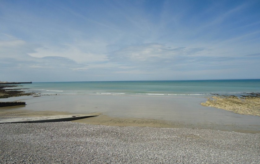 Location de vacances - Maison - Villa à Neuville-lès-Dieppe - La plage de Puys à marée basse