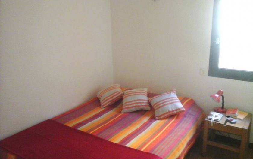 Location de vacances - Maison - Villa à Ajaccio - Chambre au 1er étage comprenant un lit double