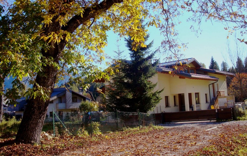 Location de vacances - Appartement à Pozzale - la maison en autumne