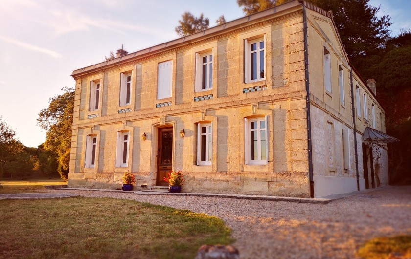 Location de vacances - Gîte à Bourg sur Gironde - Photo de la Villa FABLION
