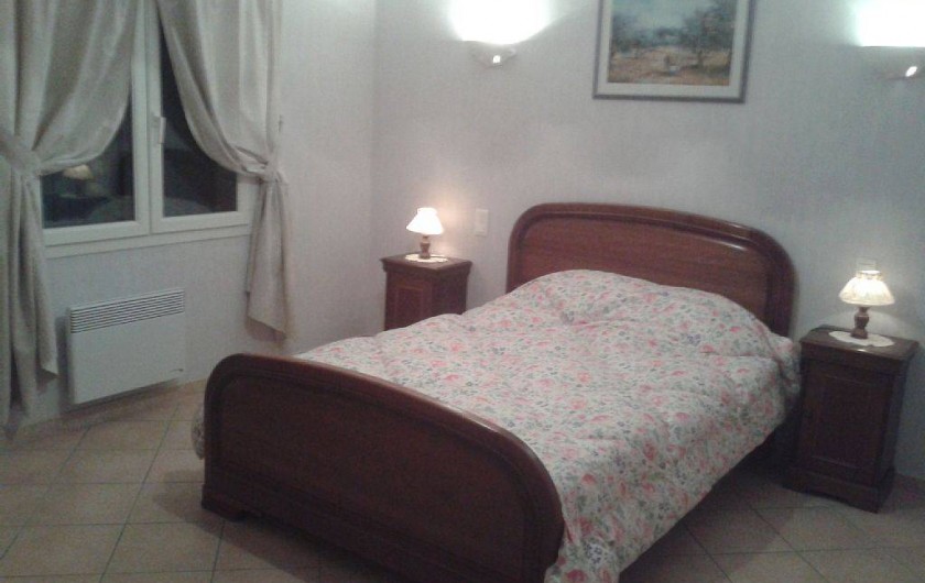 Location de vacances - Villa à Lamanon - chambre avec lit deux places 140