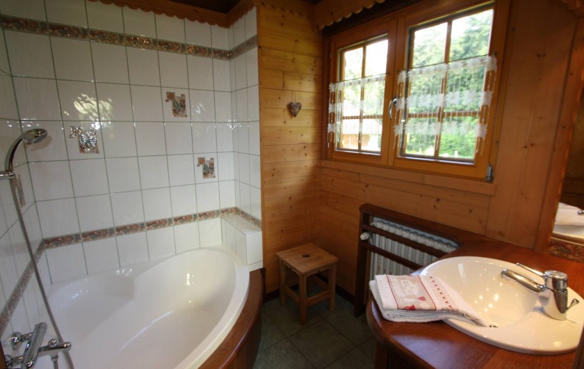 Location de vacances - Chalet à Xonrupt-Longemer - SDB avec baignoire
