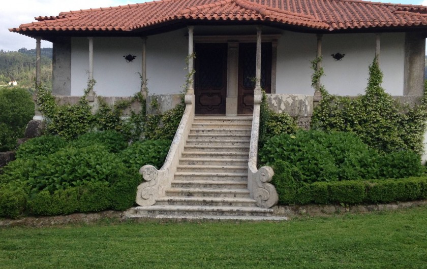 Location de vacances - Gîte à Santa Cruz do Lima - Entrée. Casa de Luou - 1er étage.