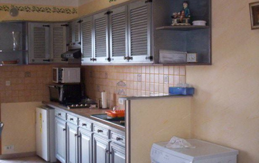 Location de vacances - Appartement à Saint-Martin-de-la-Brasque - coin cuisine