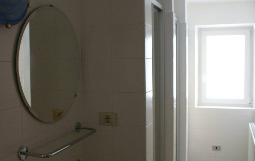 Location de vacances - Maison - Villa à Valle Aurina - une salle de douche avec 3 douches