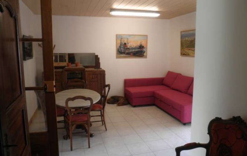 Location de vacances - Appartement à Châteauneuf-de-Gadagne - séjour RdC