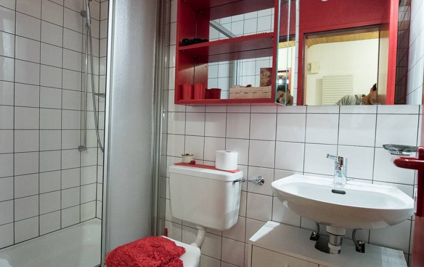 Location de vacances - Appartement à Fieschertal - Douche et Toilette Appartement  Seppi