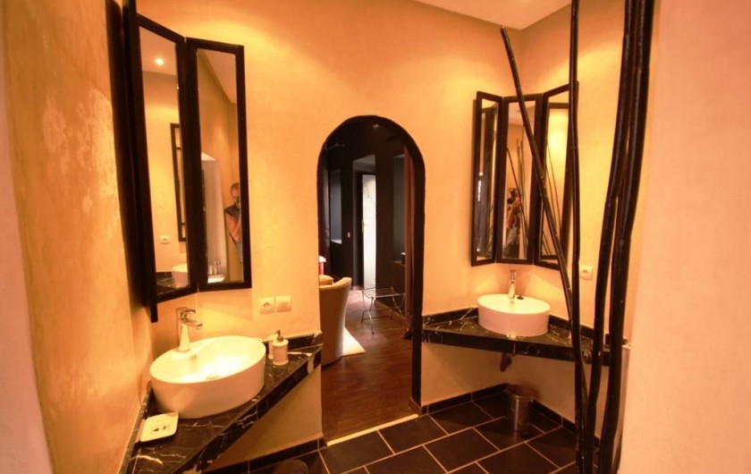 Location de vacances - Chambre d'hôtes à Marrakech - Salle de bain Ivoire