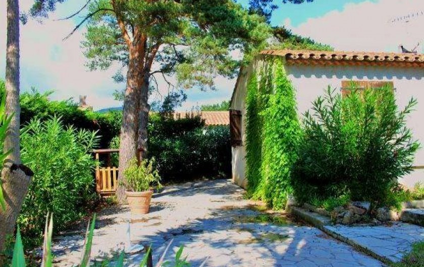 Location de vacances - Villa à Sainte-Maxime - Le jardin