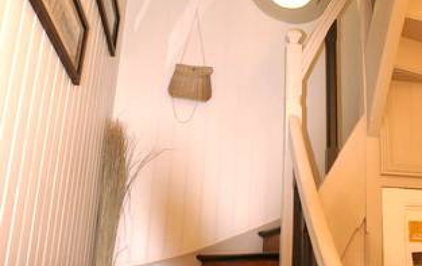 Location de vacances - Appartement à Le Touquet-Paris-Plage - Accès par un très bel escalier authentique