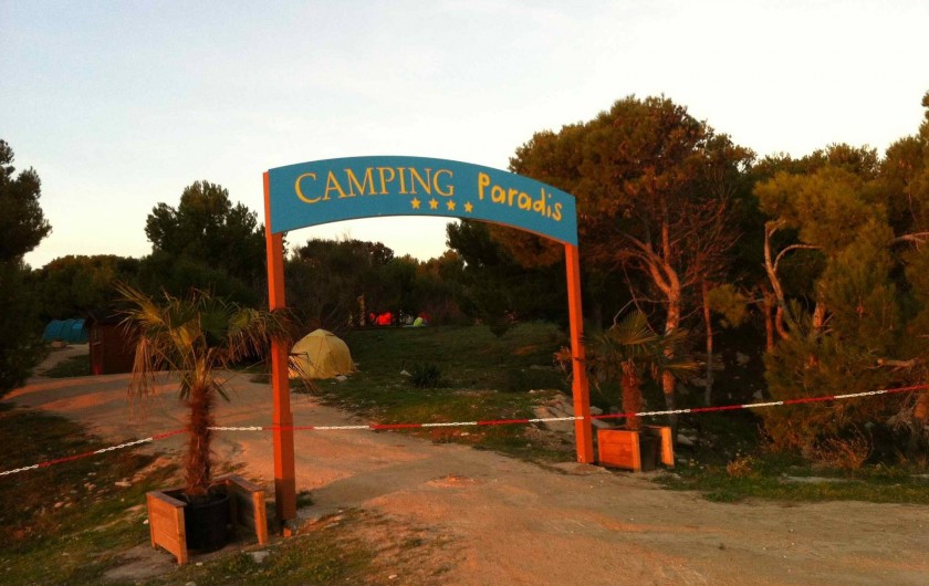Location de vacances - Appartement à Martigues - Nous sommes à proximité du tournage de la série Camping Paradis