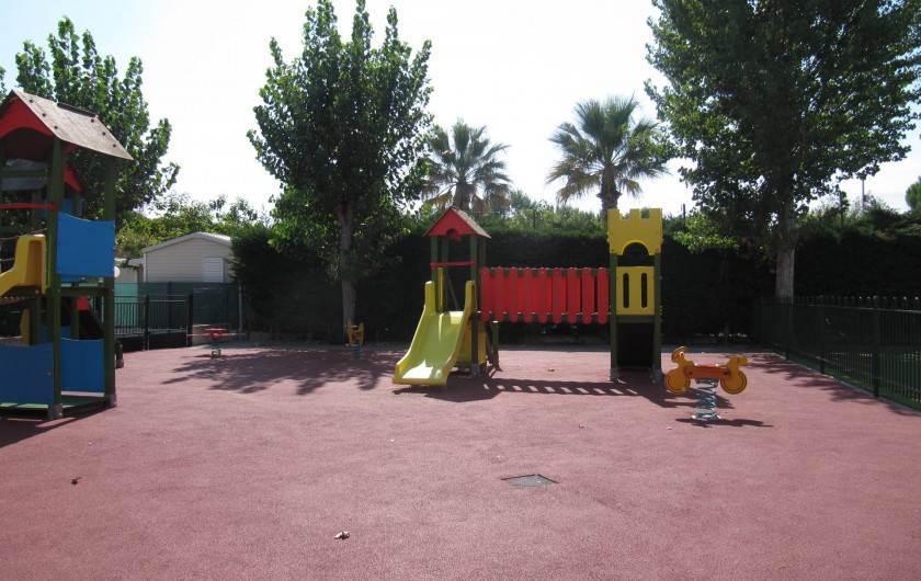 Location de vacances - Bungalow - Mobilhome à Saint-Aygulf - plaine de jeu pour enfants