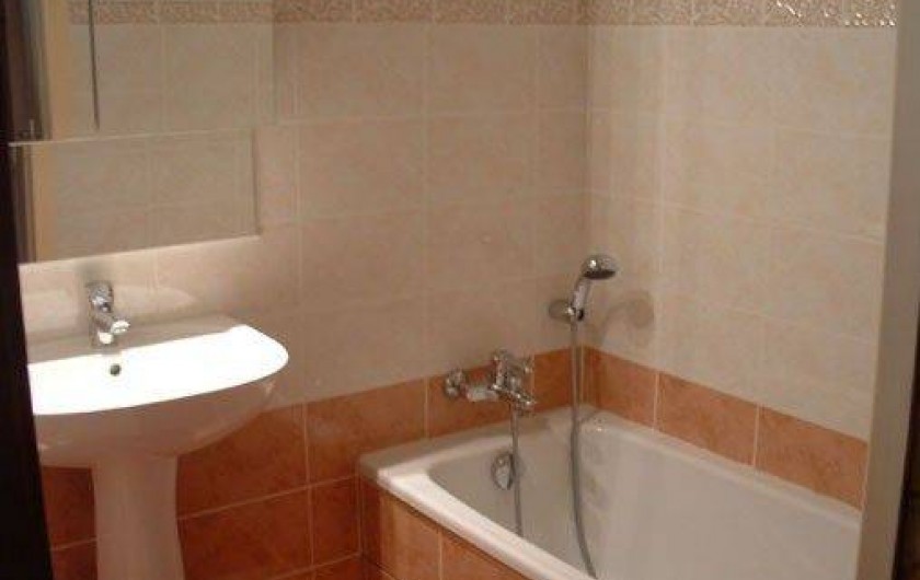 Location de vacances - Appartement à Manigod - une salle de bain