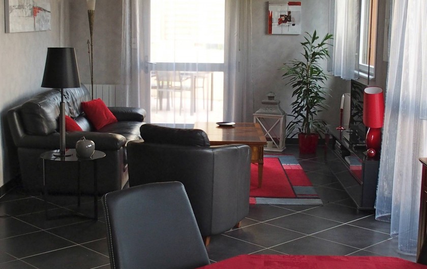 Location de vacances - Gîte à Ribeauville - Salon avec accès direct à la terrasse