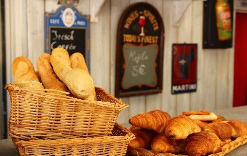 Location de vacances - Bungalow - Mobilhome à Bessan - Vente de viennoiseries et pains