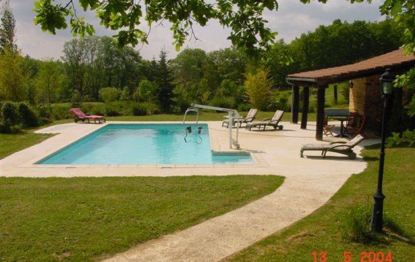 Location de vacances - Maison - Villa à Payrac - La Piscine privée avec Sauna et table de Pingpong