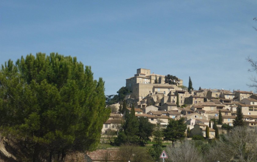 Location de vacances - Studio à Ansouis - ANSOUIS, son château, son village.