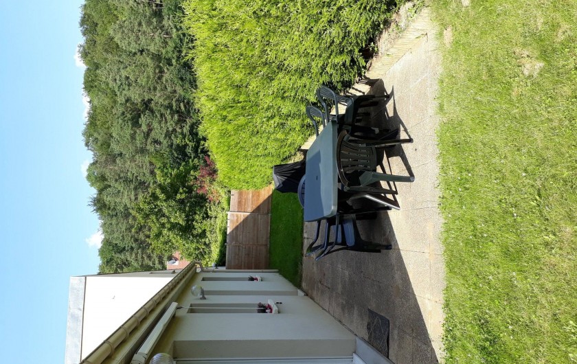 Location de vacances - Maison - Villa à Verneuil-en-Halatte - jardin terrasse