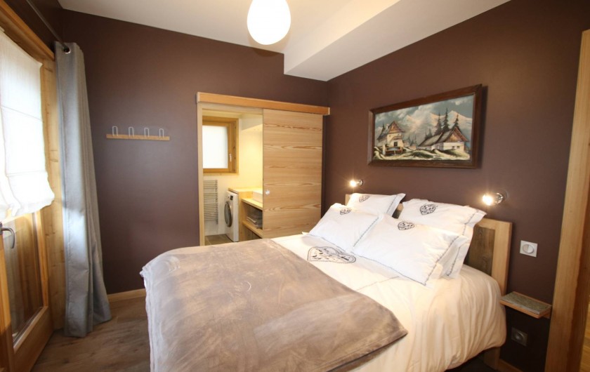 Location de vacances - Appartement à La Salle-les-Alpes - chambre 1 avec salle de douche privative