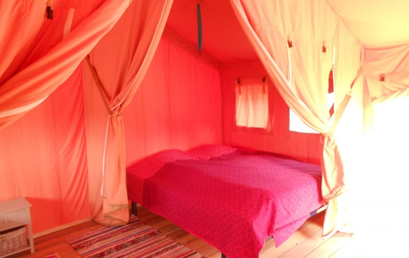 Location de vacances - Insolite à Labarre - La chambre avec lit Queen size