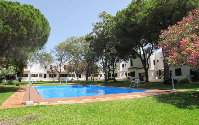 Location de vacances - Villa à Matalascañas - Parc arboré de 2 000 m2 avec pisicine