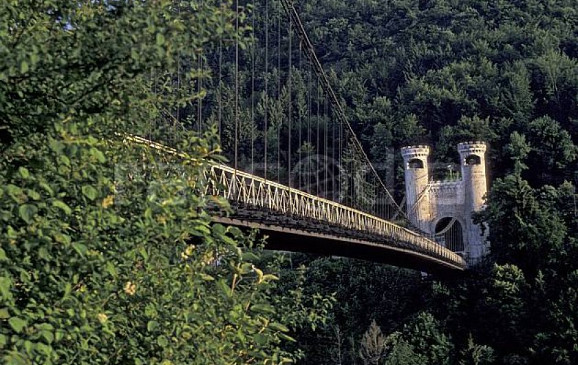 Location de vacances - Appartement à Faverges - Le pont de la Caille site historique