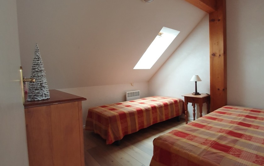 Location de vacances - Appartement à Loudenvielle - La chambre avec lits jumeaux.
