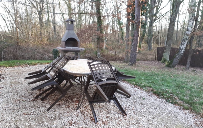 Location de vacances - Gîte à Crouy-sur-Cosson - Barbecue et Salon de jardin