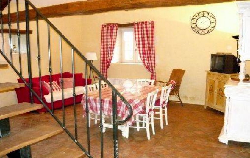 Location de vacances - Maison - Villa à Draché - Pièce à vivre très agréable de tout confort - TV TNT WIFI CHAINE HIFI