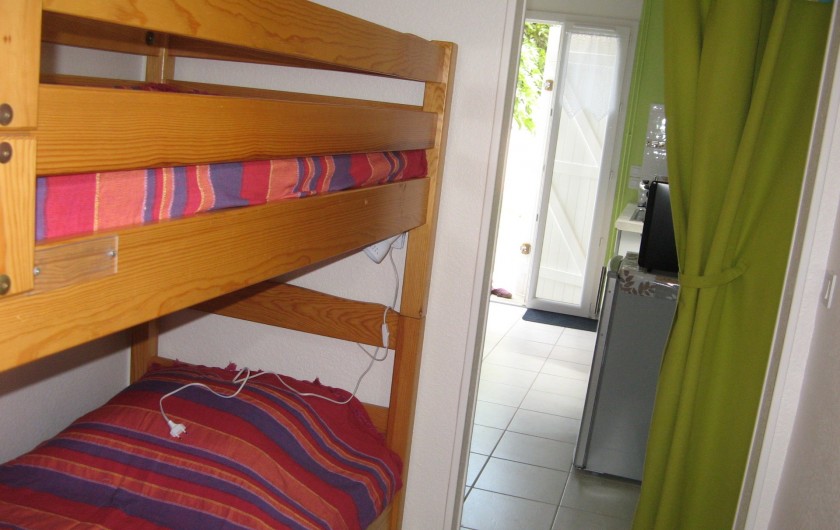 Location de vacances - Chalet à Morcenx Bourg - alcôve avec lits superposés