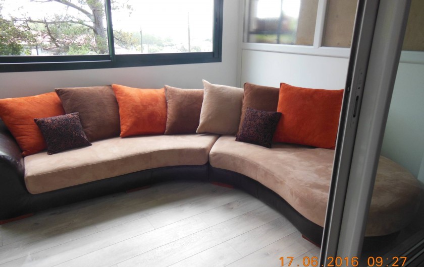 Location de vacances - Appartement à Bidart - Terrasse coté droit avec divan