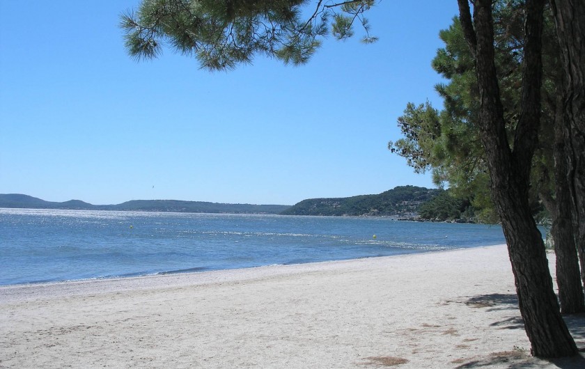 Location de vacances - Villa à Istres - Plage de la Romaniquette à 600m du Gite