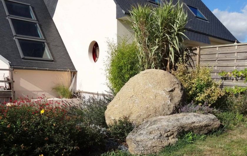 Location de vacances - Gîte à Concarneau - belle assise sur ces rochers ..he oui