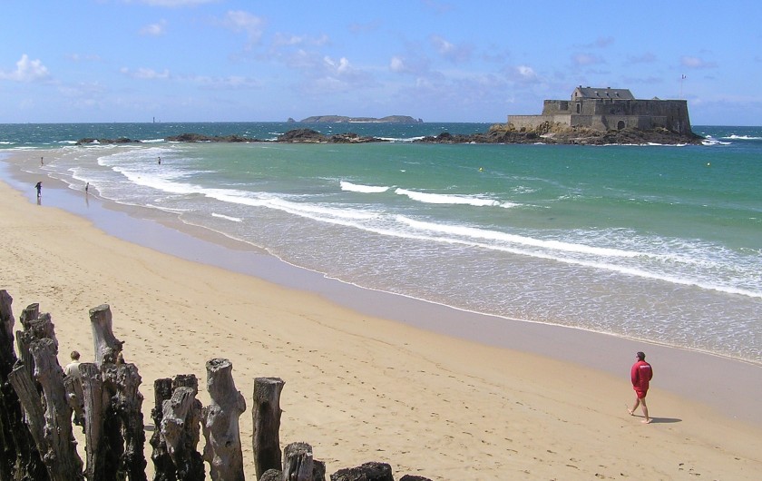 Location de vacances - Villa à Cancale - Promenade matinale vers le Fort National de St-Malo.